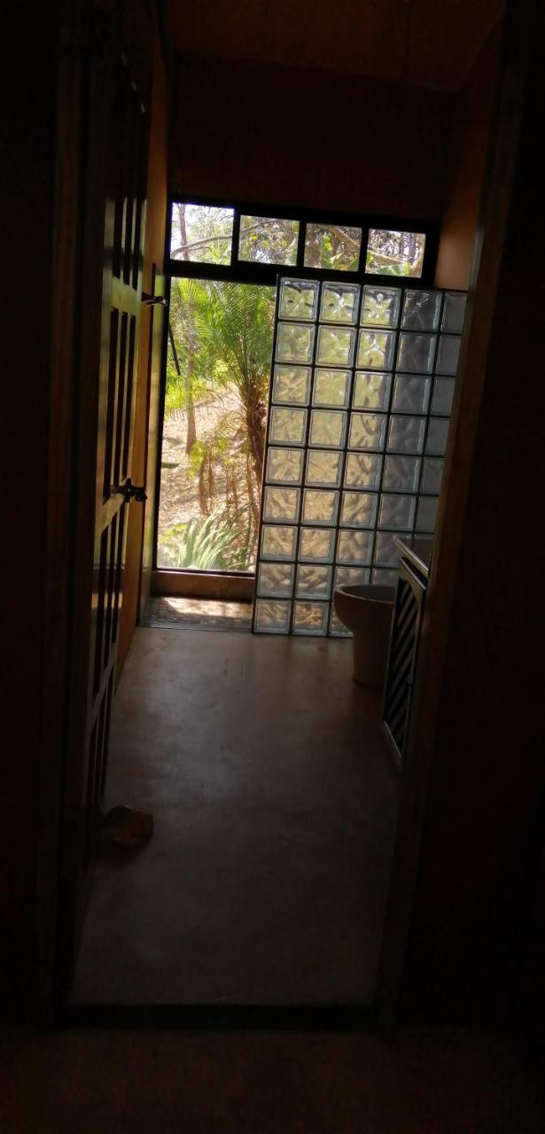 Howlers Bay Hotel Boca Chica Esterno foto