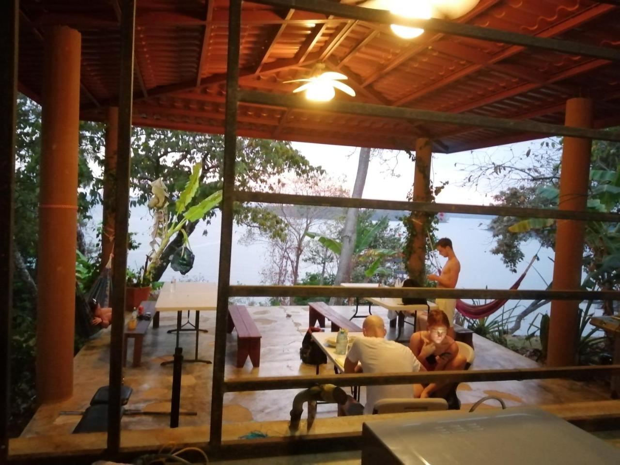 Howlers Bay Hotel Boca Chica Esterno foto